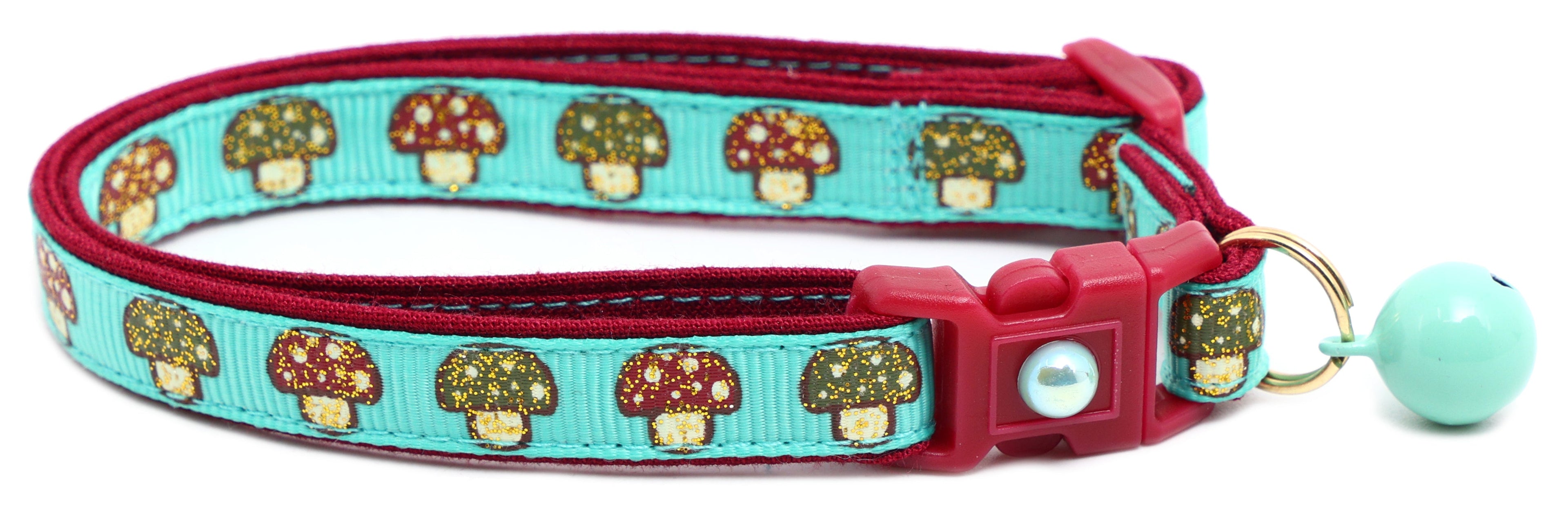Woodland Mushrooms Breakaway Cat Collar