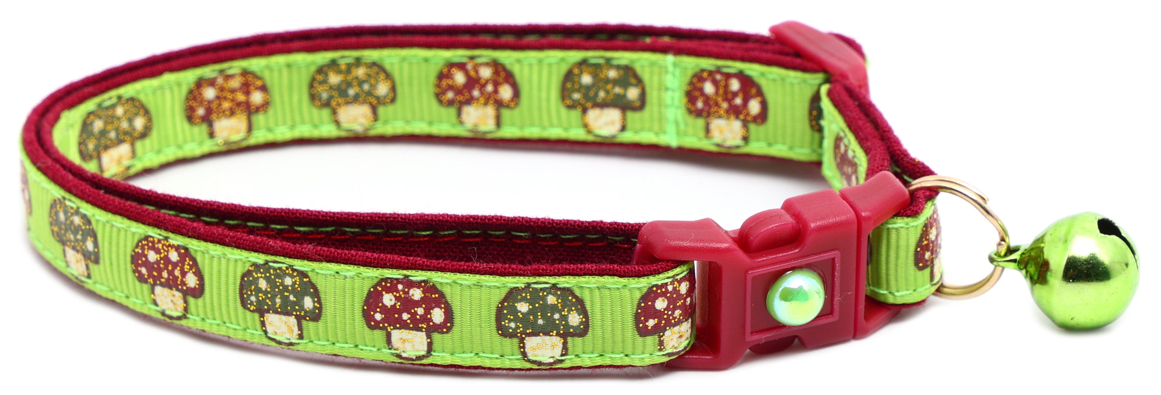 Woodland Mushrooms Breakaway Cat Collar