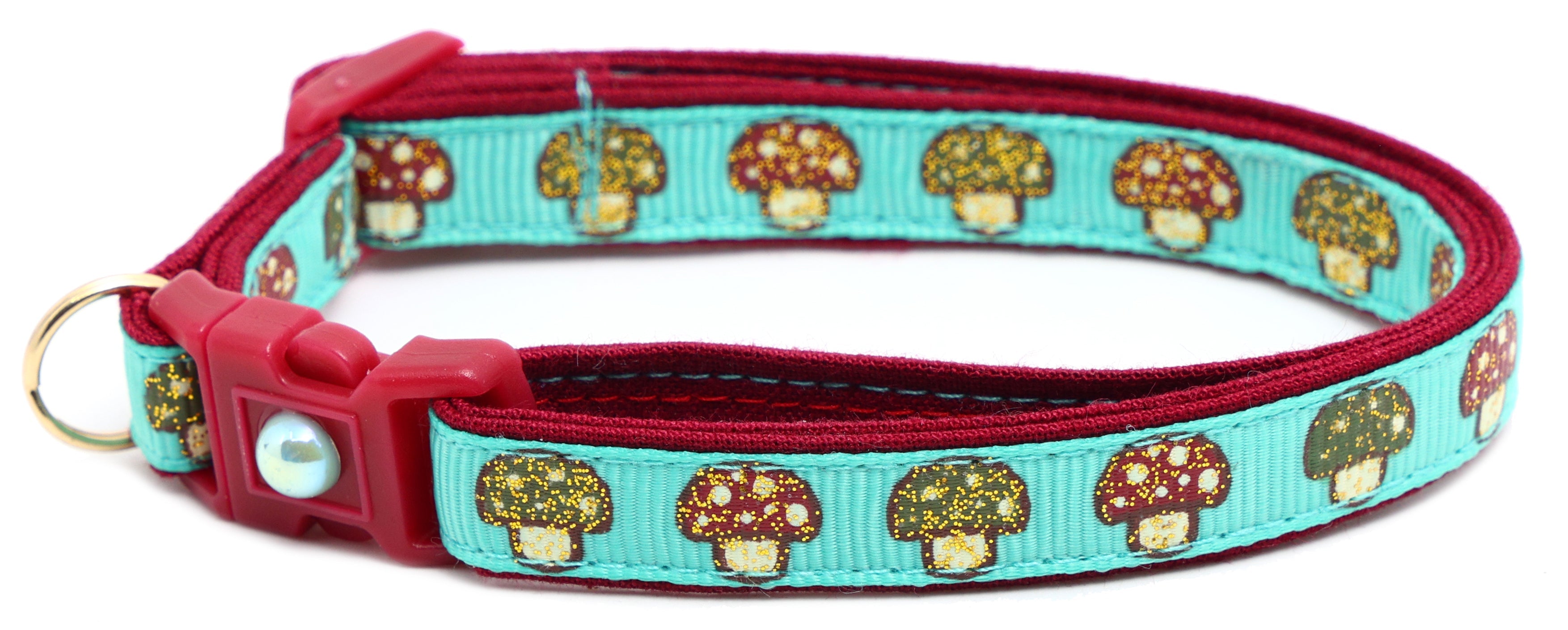 Woodland Mushrooms Breakaway Cat Collar