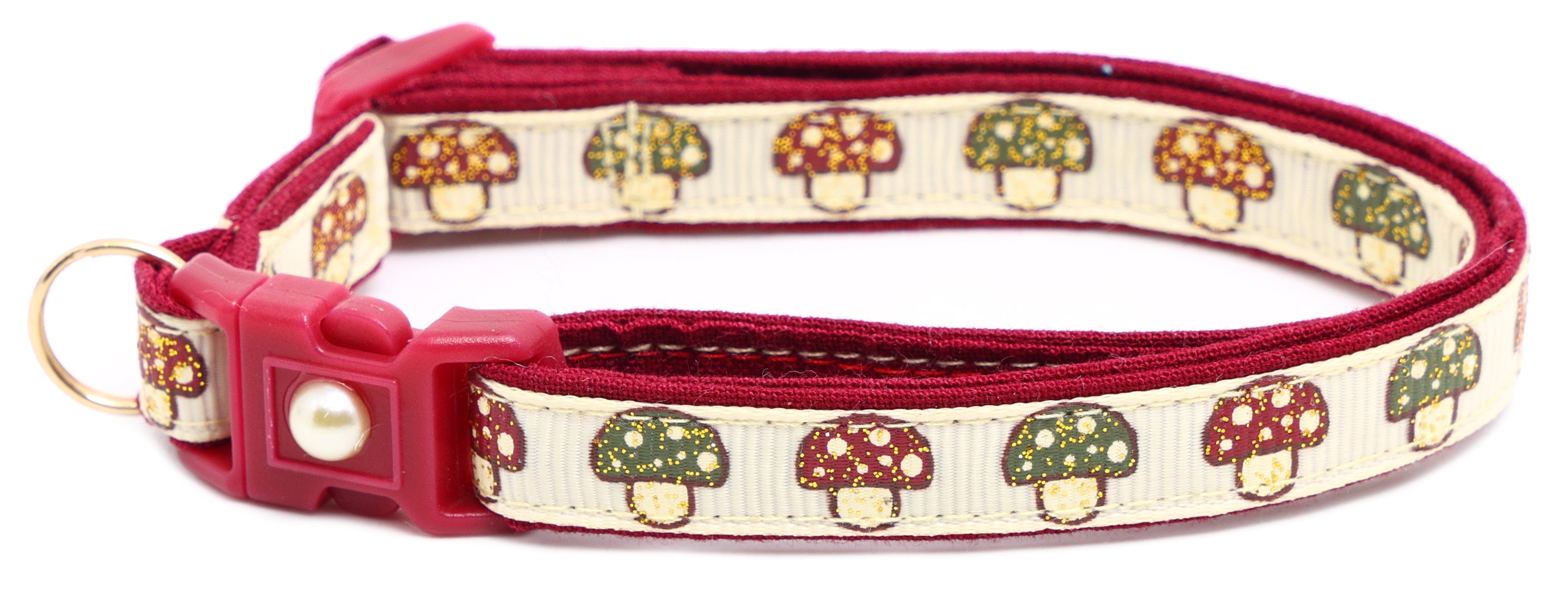 Woodland Mushrooms Breakaway Cat Collar