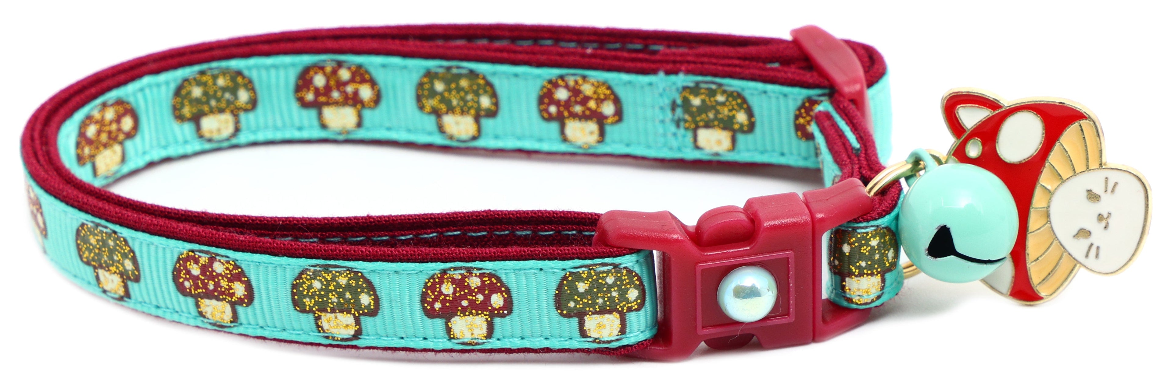 Woodland Mushrooms Breakaway Cat Collar