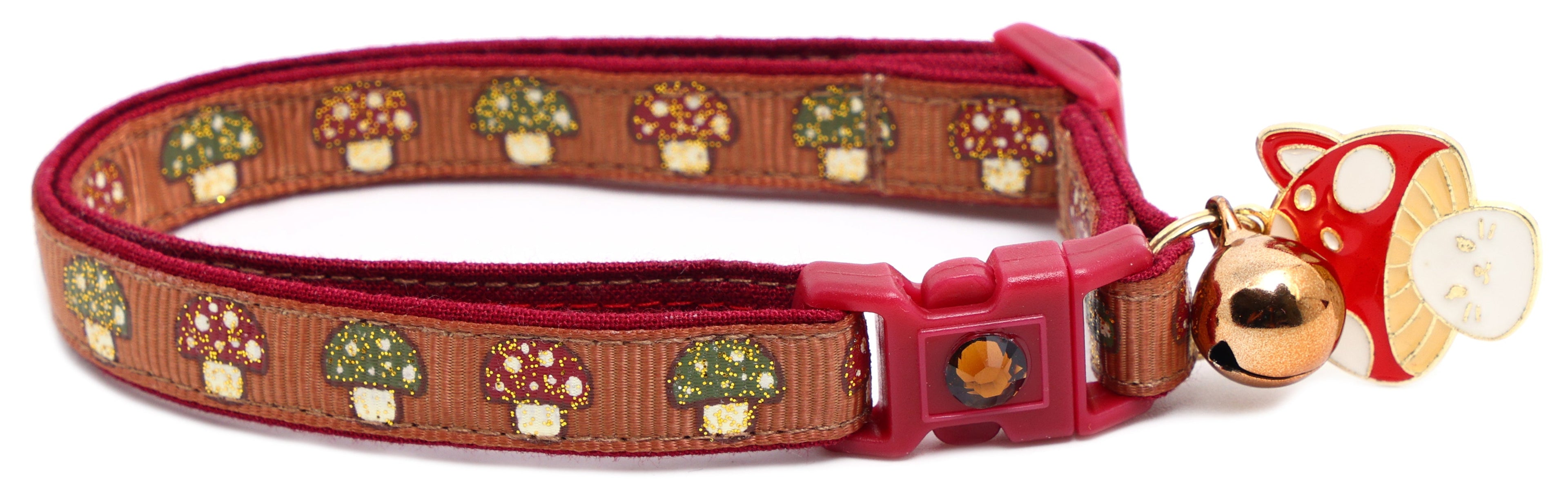 Woodland Mushrooms Breakaway Cat Collar